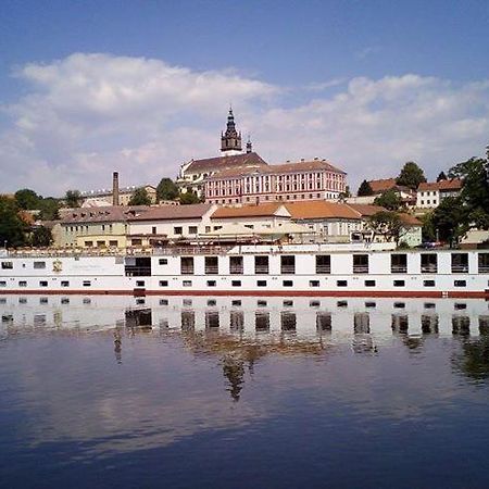 Florentina Boat Литомержице Экстерьер фото