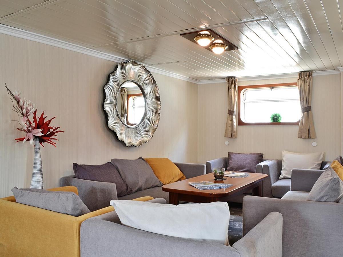 Florentina Boat Литомержице Экстерьер фото