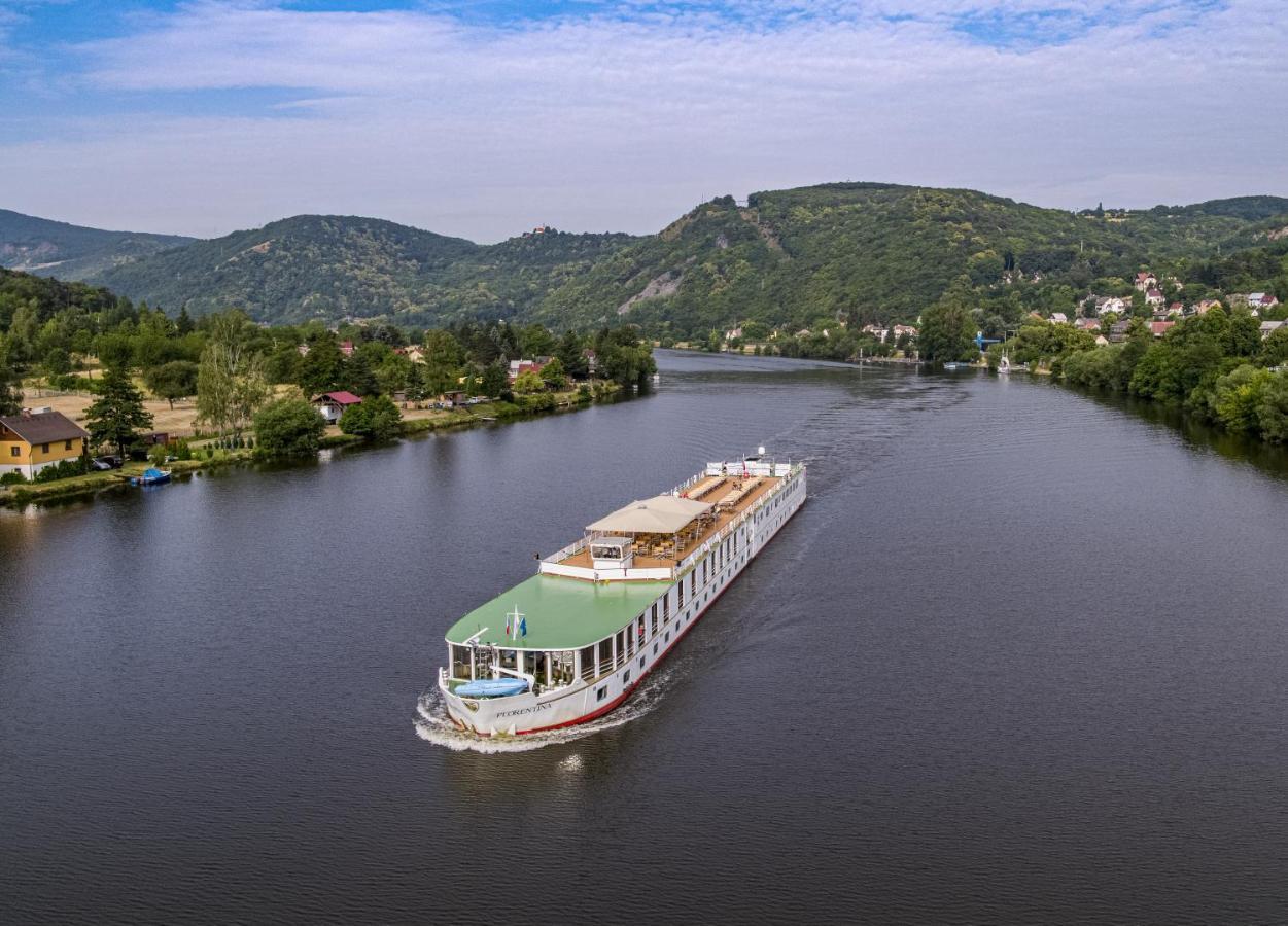 Florentina Boat Литомержице Экстерьер фото