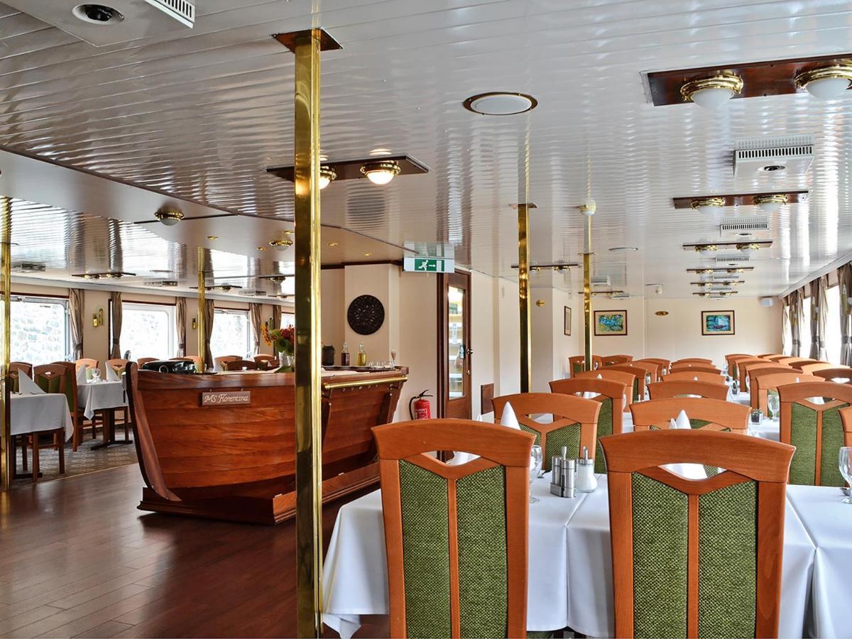 Florentina Boat Литомержице Экстерьер фото